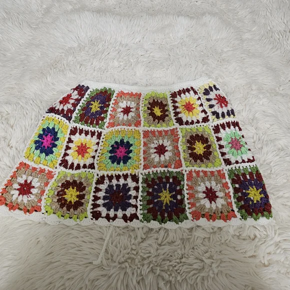 SHEIN Pink and White Skater Mini Skirt with Tie Front - Picture 2 of 3